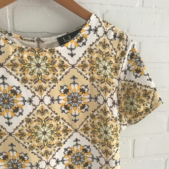 Lulus Mini dress Retro Mod Buttery soft Butter Yellow white Mozaïk print Size XS - Picture 4 of 11